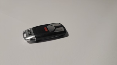 Audi a4 b9 ключ pilot 4m0959754ak фото №1