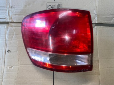 Задняя левая лампа toyota avensis verso europa лампа левый задняя фото №1
