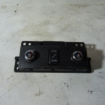 Infiniti fx30 ii переключатель подвеска сидений фото №1