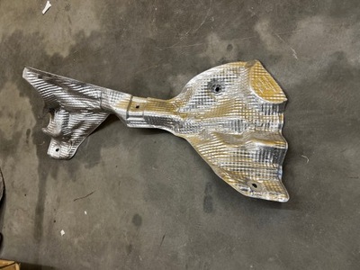 Лист защита тепловая porsche macan 95b фото №1