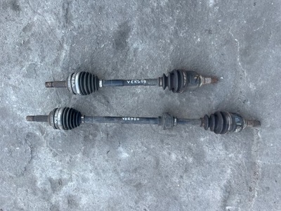 Toyota corolla verso ii 2.0 d4d привідний вал передня ліва короткий права довга фото №1