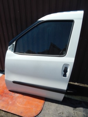 Двері ліва перед doblo ii combo 10- фото №1