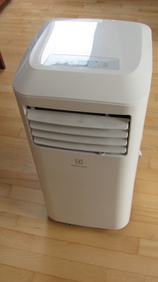 Klimatyzator przenośny Elektrolux EXP08CN1W6