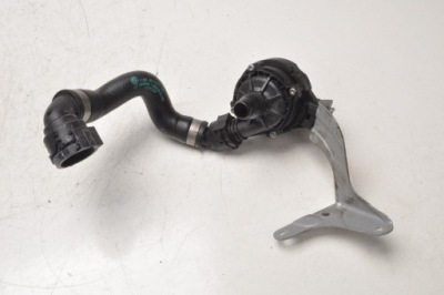 Bmw 2 f22 f87 3.0 насос wody 8671654 фото №1