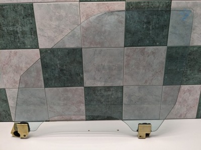 Subaru leone скло двері лівий правий перед задня фото №1