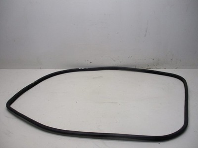 Прокладка двері правий перед volvo xc90 фото №1