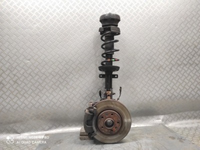 Поворотний кулак ліва амортизаторна стійка talento trafic vivaro 1.6 фото №1