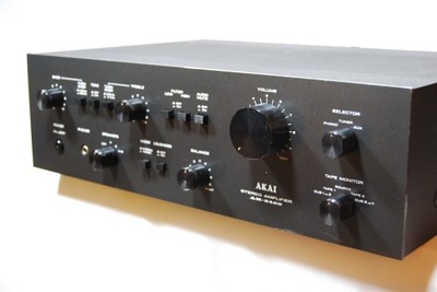 AKAI AM-2400