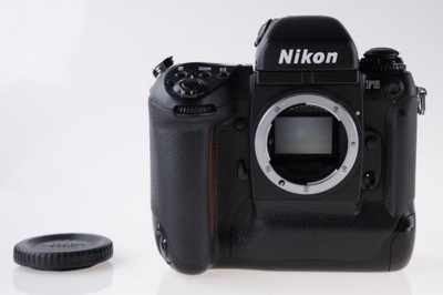 Analogowy korpus - Nikon F5