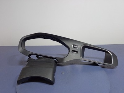 Volvo v40 ii молдинг декоративная панели 31389535 фото №1