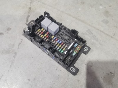 Коробка запобіжників jaguar e-pace j9c314a073bc фото №1