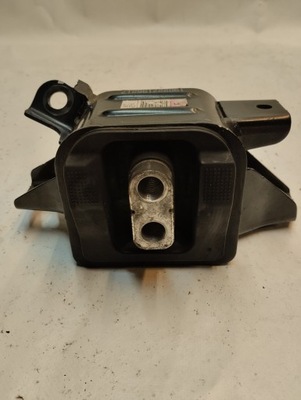 Kia stonic кронштейн подушка коробки фото №1