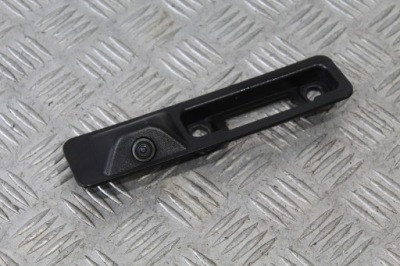 Камера заднього виду накладка alfa romeo stelvio фото №1