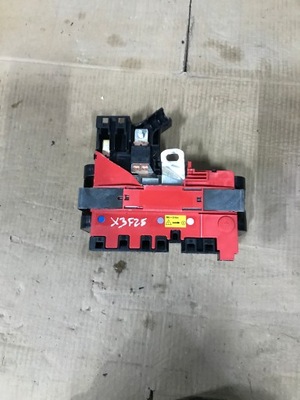 Bmw x3 f25 коробка запобіжників фото №1