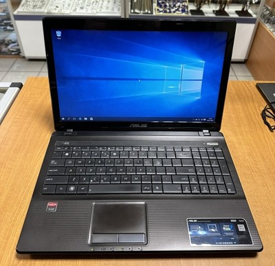 Laptop ASUS X53U 15,6 " AMD E 4 GB / 320 GB