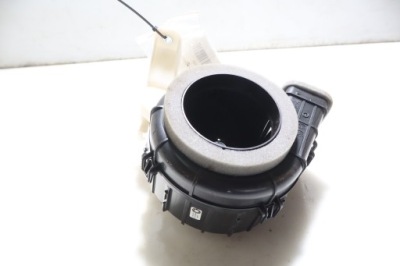 Вентилятор акумулятор toyota yaris iv cross 1.5 hybrid фото №1