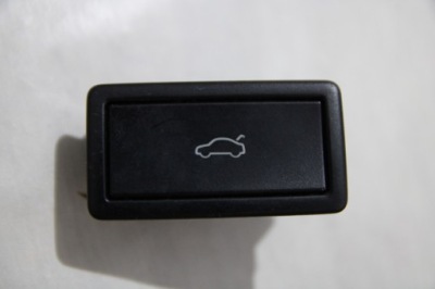 Перемикач кнопка кришки vw passat b8 tiguan фото №1