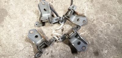 Mazda 2 07-14 петля дверь lp pp 3d kod 22v фото №1