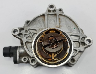 Насос vacu вакуум bmw 1 e81 2.0 7547021 фото №1