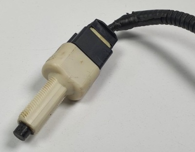 Датчик тормоза стоп стоп-сигнал toyota aygo фото №1