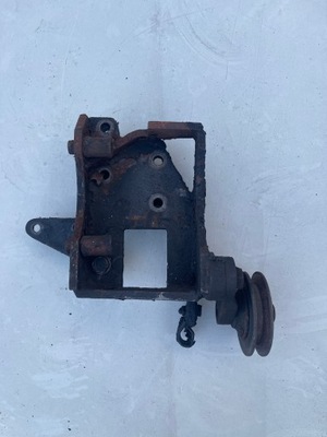 Кронштейн кронштейн компрессора компрессор cabstar 3.0 фото №1