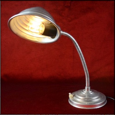 Elegancka srebrna lampka biurkowa Hiszp. 70- 269