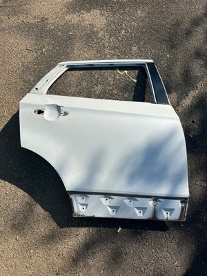 Двері suzuki sx4 s-cross фото №1