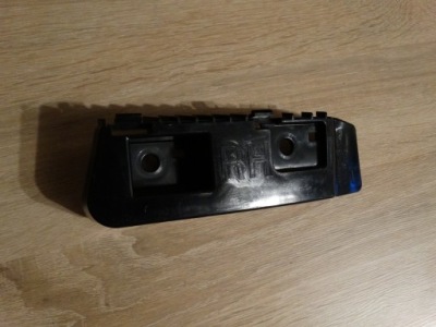 Направляющая бампера правый задняя tesla model 3 1083993-00 фото №1