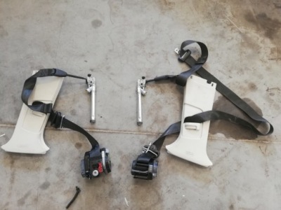 Focus mk3 3 ремінь безпеки перед америка 2016 фото №1