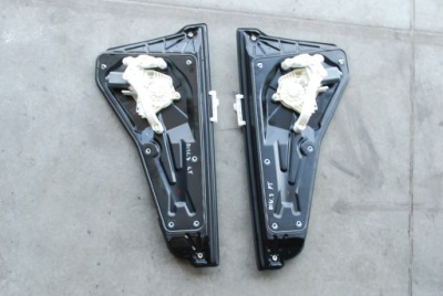 Discovery iii 2007 механізм скло двері p / l задня фото №1