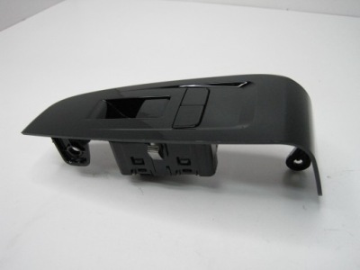 Перемикач панель вікон maserati 670272107 8244sa010 фото №1