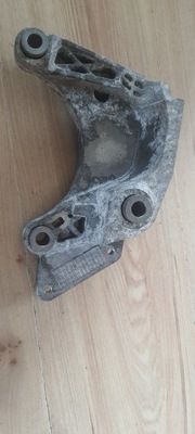 Кронштейн кронштейн двигуна jaguar i-pace фото №1