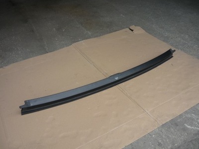 Вітровик вітрозахисний екран захист vw eos 1q0877651d справна фото №1