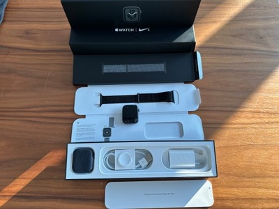 Apple Watch Seria 4 44mm NIKE