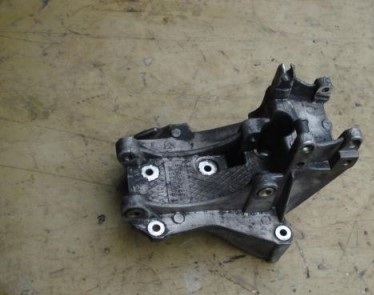 Citroen xsara picasso 2.0 hdi кронштейн основание фото №1