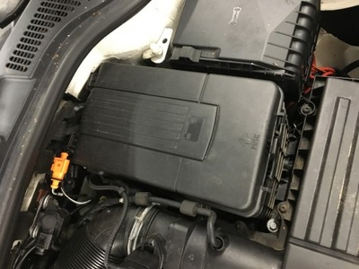 Skoda superb 2 2008-2012 корпус основа акумулятор фото №1