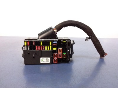 Opel astra k 1.4 t коробка запобіжників 15533697 фото №1