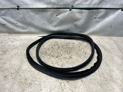 Ford transit courier прокладка двері правих розсувних фото №1