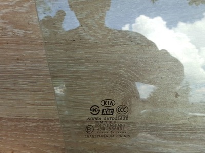 Скло бічна права передня правий перед kia rio 5d hb фото №1