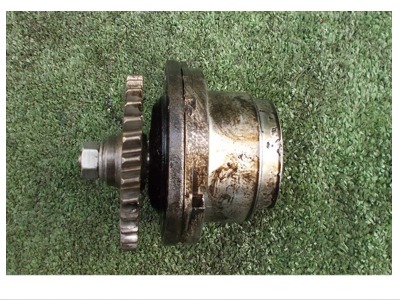 Renault midliner m 210 6.2 96r - насос масла фото №1