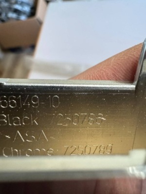 НАКЛАДКА ХРОМ РЕШІТКА РАДІАТОРА ПЕРІД МІНІ R55 R56 R57 R58 R59 7250789 