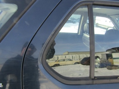 Opel frontera b стекло треугольное дверь задняя правый фото №1