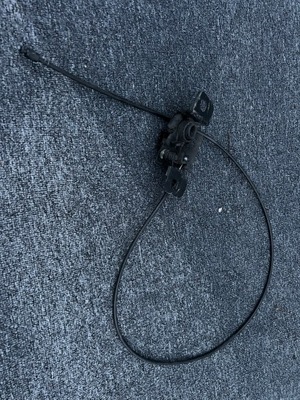 Замок капот засувка corvette c7 23432306 фото №1