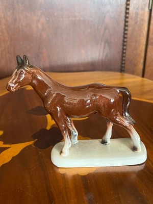 Koń figurka porcelanowa