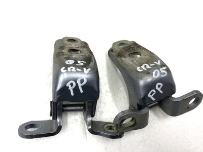 Петли дверь правый перед b538m honda cr-v ii фото №1