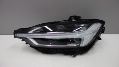 Volvo xc60 ii лампа передняя левая uk 31656562 фото №1