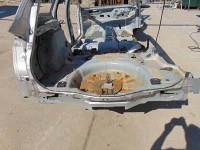 Pas задний стена поддон ford mondeo mk5 kombi фото №1