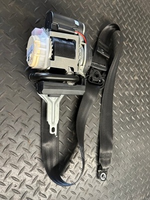 Pas безпеки правий перед audi q8 4m8857706a фото №1