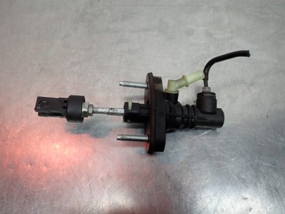 Насос зчеплення toyota corolla e15 фото №1