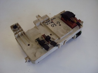 Коробка запобіжників mazda 3 i fl 2007- фото №1